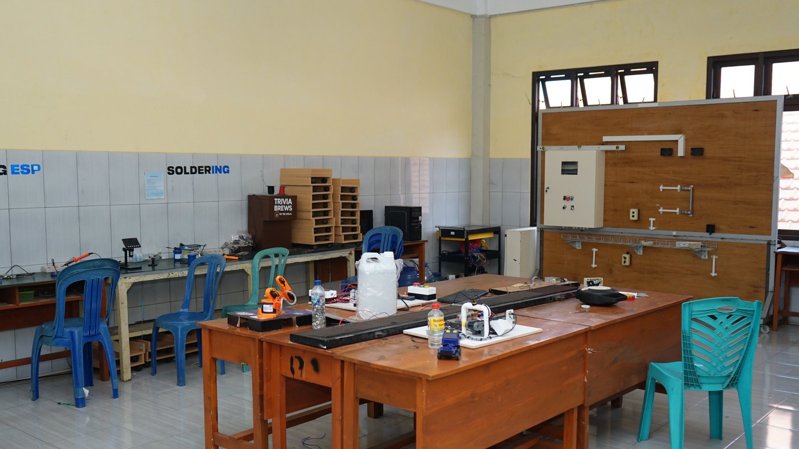 Lab. Kerja Mekanik & Perakitan Elektronika SMK YPM 8 Sidoarjo